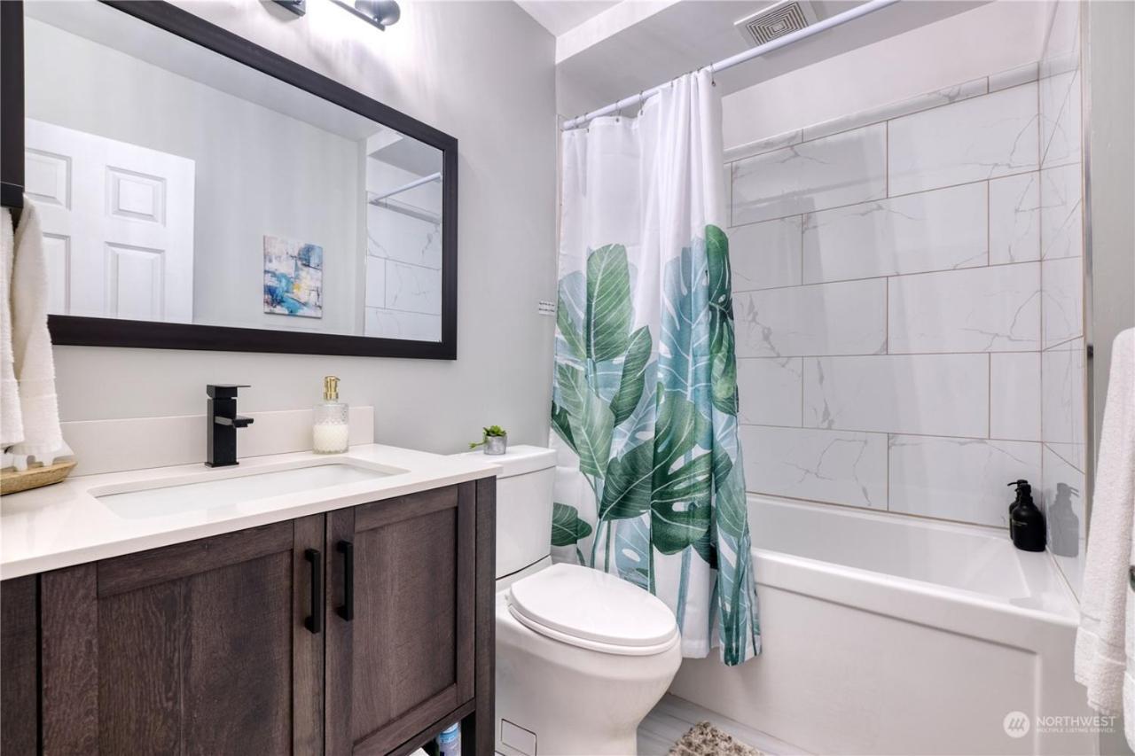 Newly Remodeled 2Bd Room A Frame Cottage Point Roberts 외부 사진
