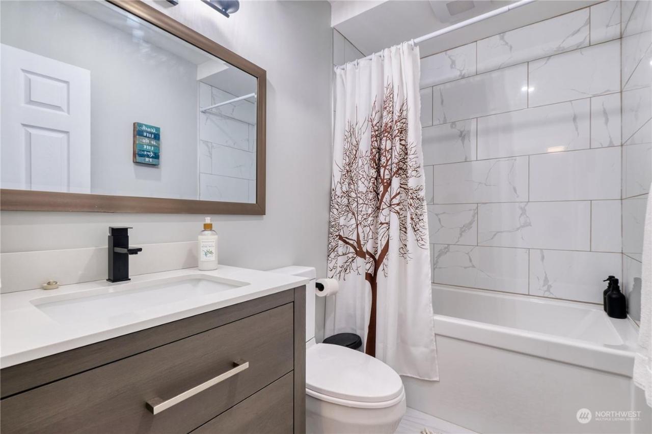 Newly Remodeled 2Bd Room A Frame Cottage Point Roberts 외부 사진